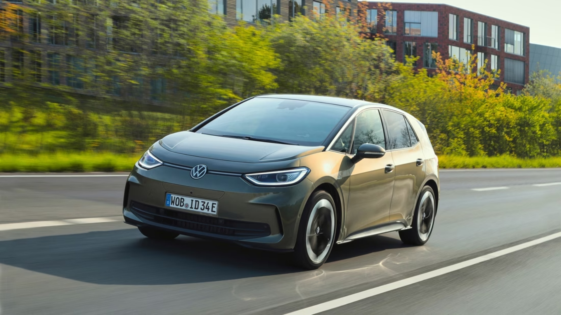 VW lowers price for ID.3 E car now available below 30 000 euros