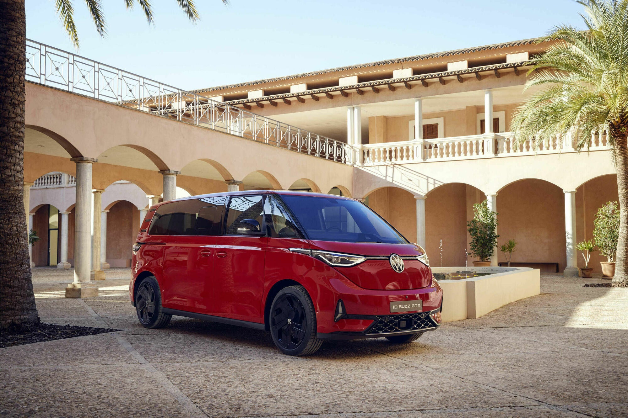 VW ID. Buzz erhält 25 cm längeren Radstand und neue GTX-Variante