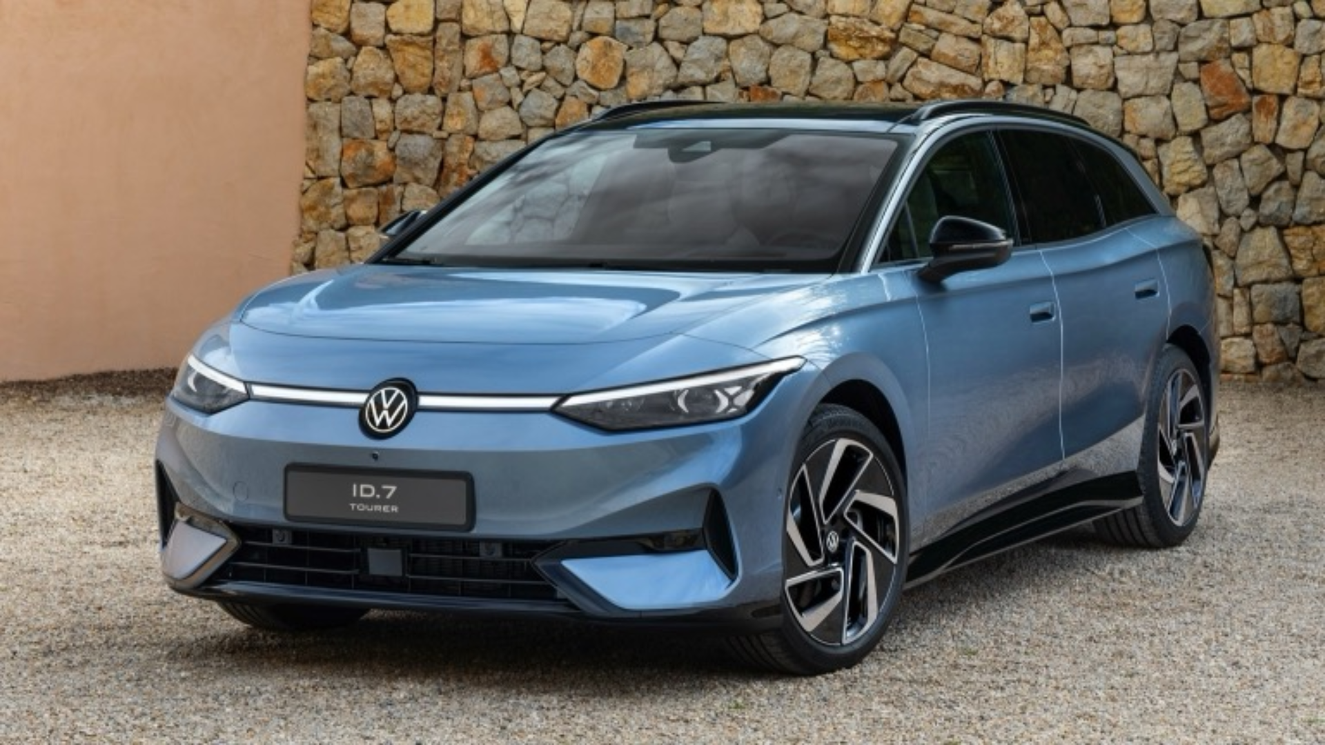 VW ID.7 Tourer Pro: Elektro-Kombi überzeugt trotz kleiner Schwächen