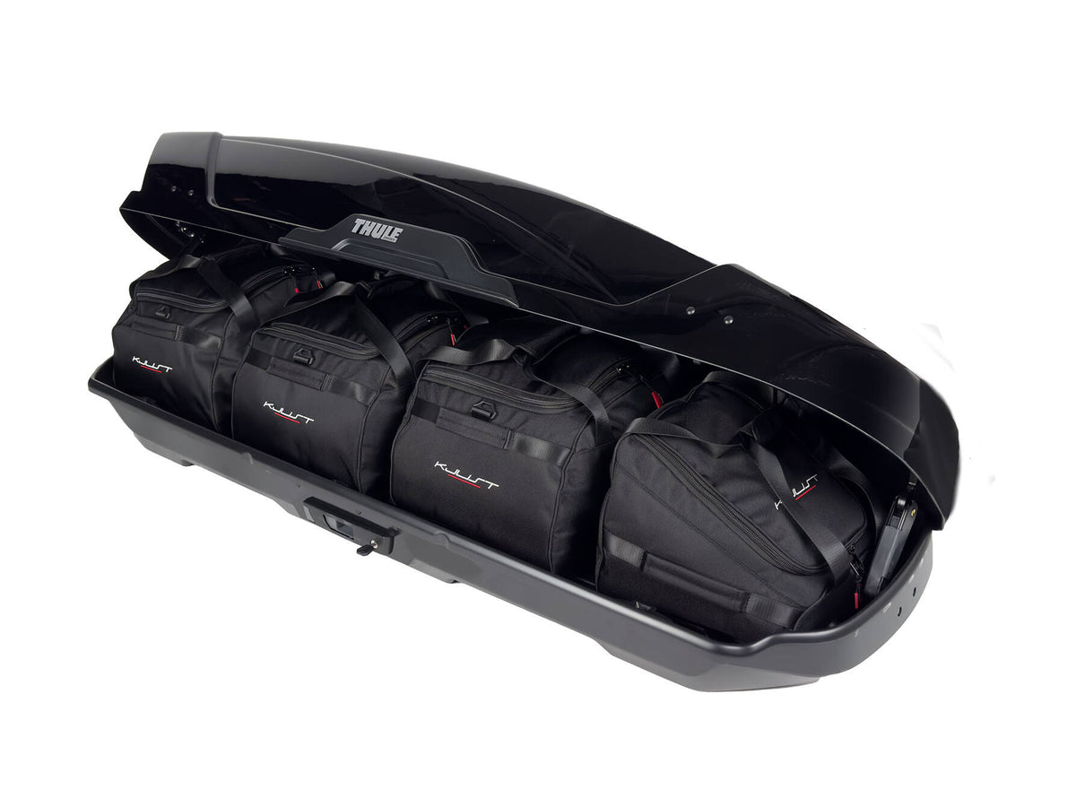 Kjust Taschenset in der Thule Motion XT Sport Dachbox