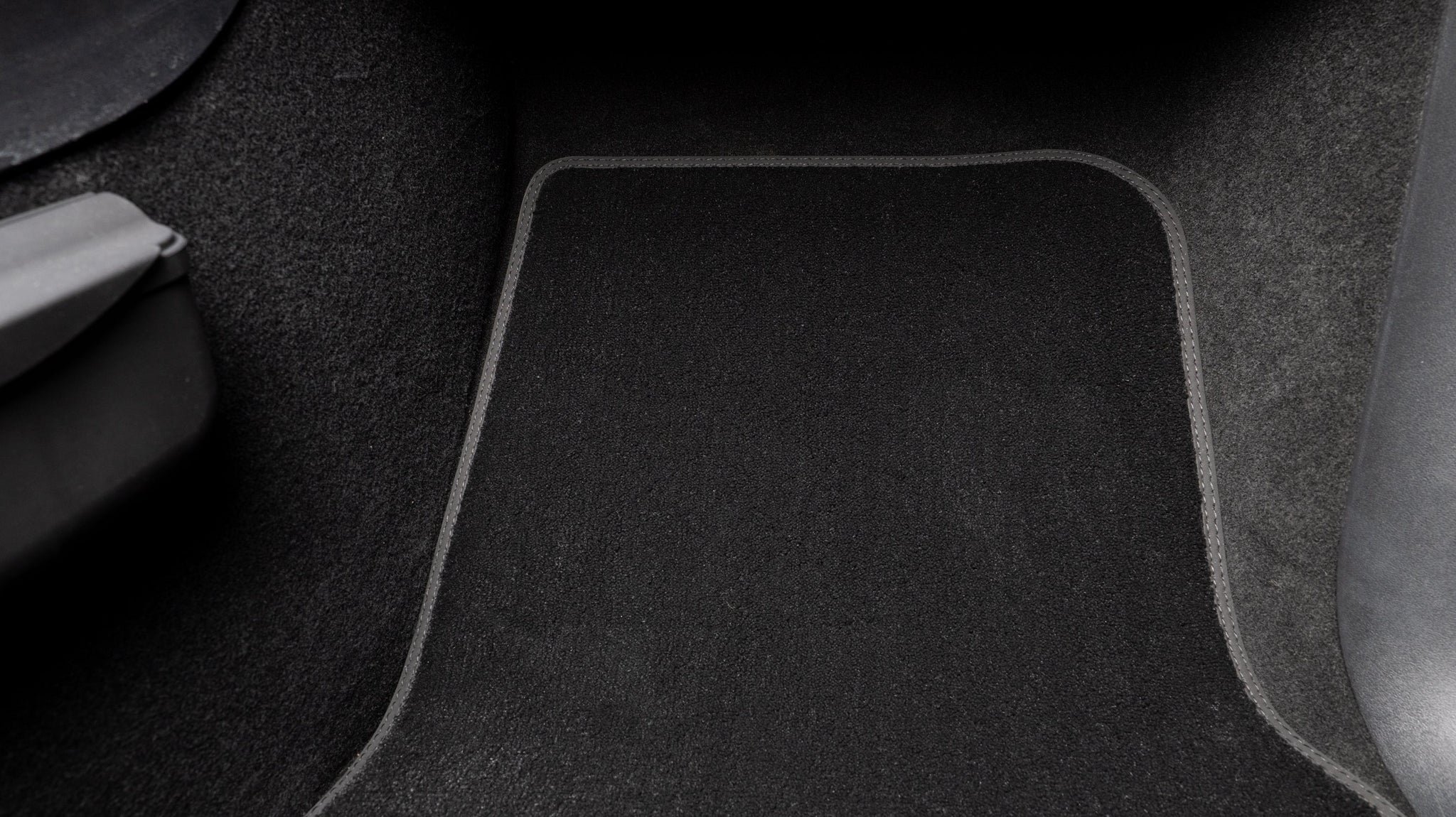 2befair carpet mats overall set for the Tesla Model Y