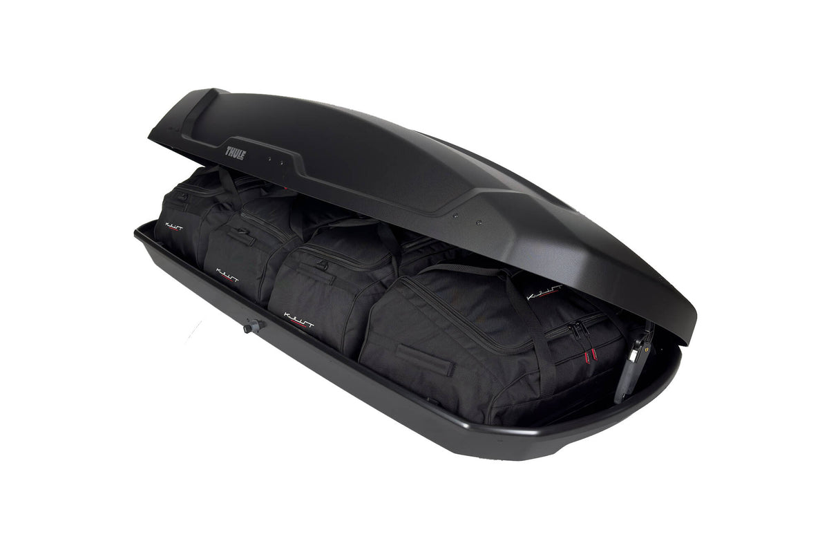 Kjust Taschenset in der Thule Force XT XL Dachbox