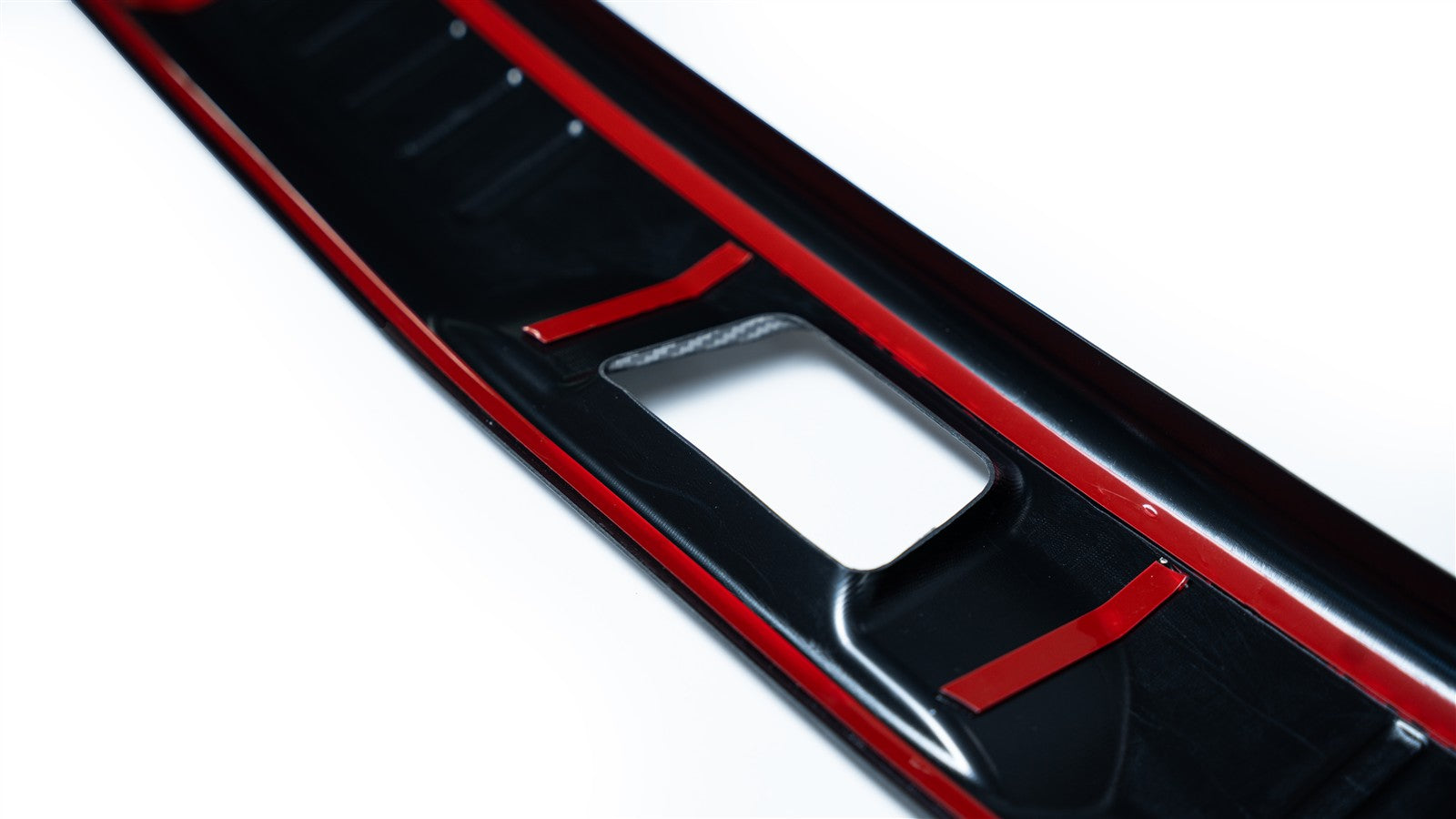 Protective cover loading edge trunk for the BYD Atto 3