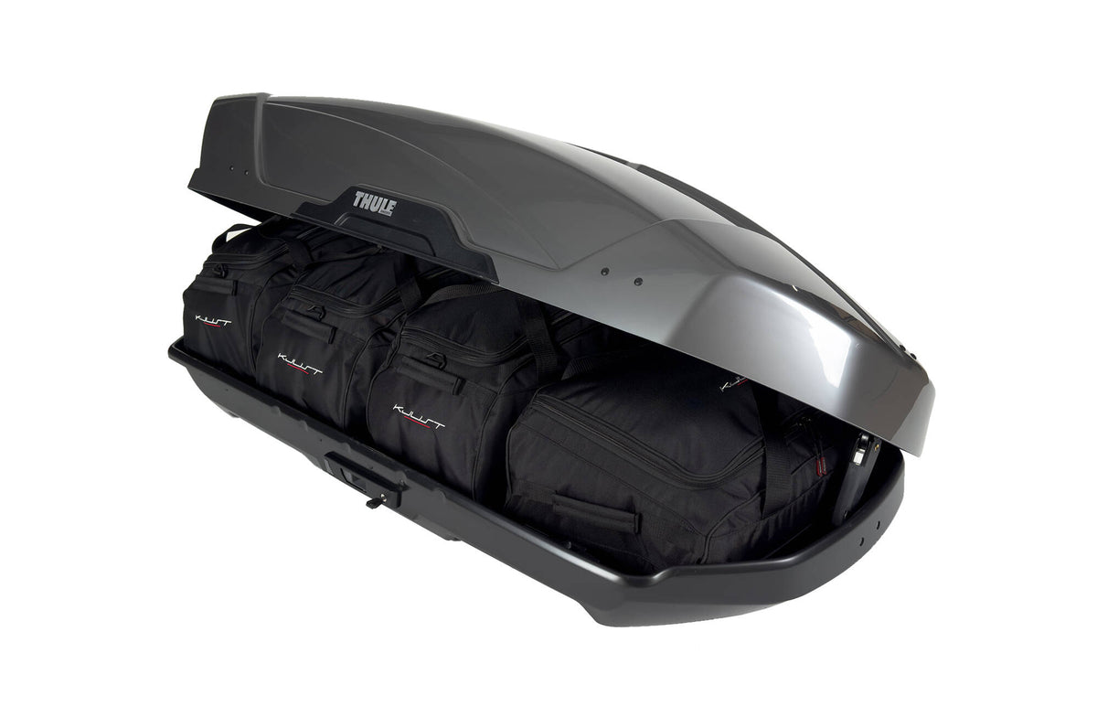 Kjust Taschenset in der Thule Motion XT M Dachbox