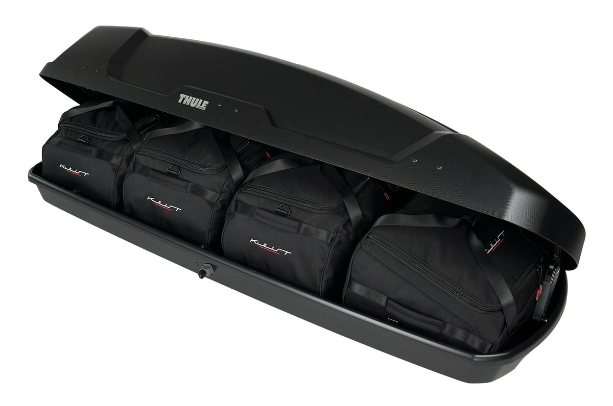 Kjust Taschenset in der Thule Force XT Sport Dachbox