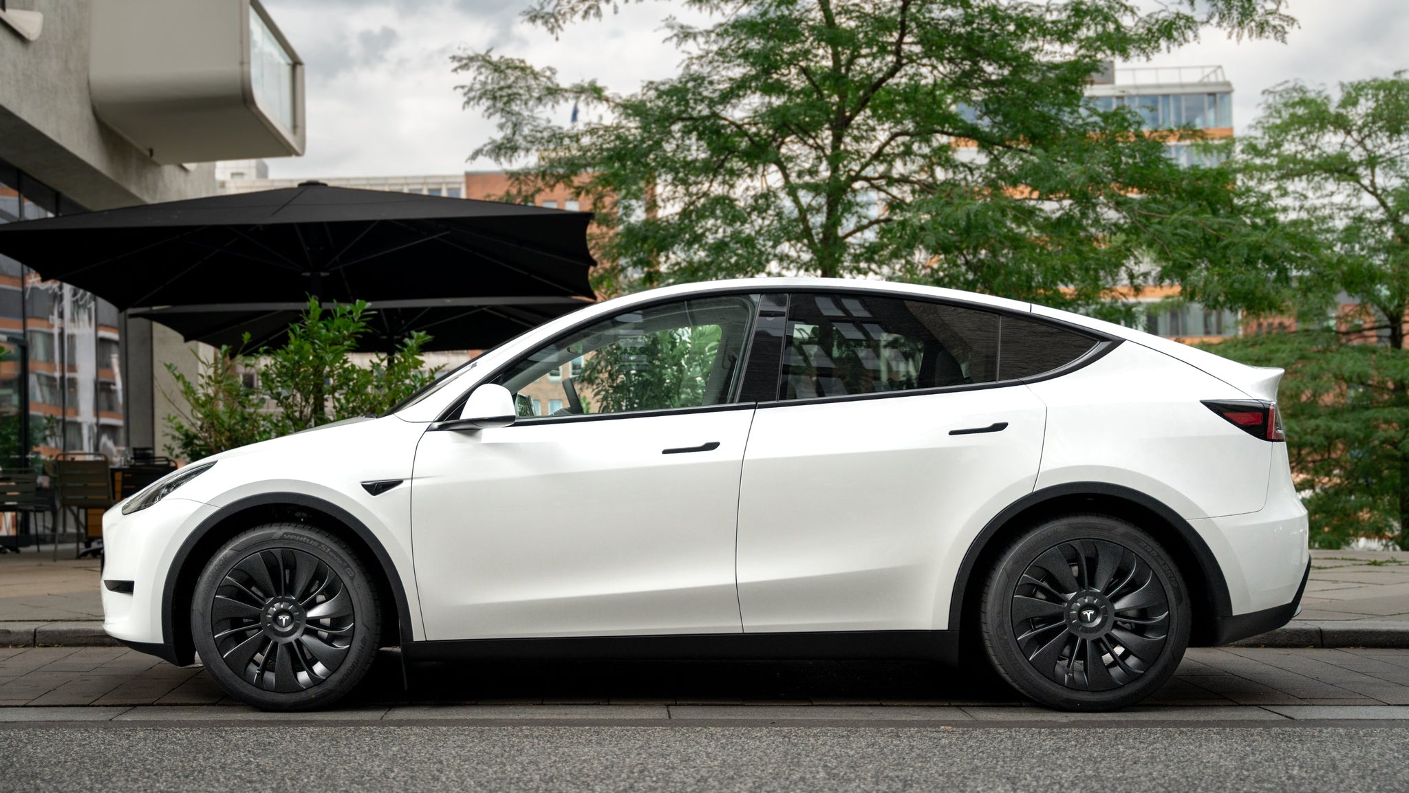 Performance Radkappen im Turbinen Design für das Tesla Model Y
