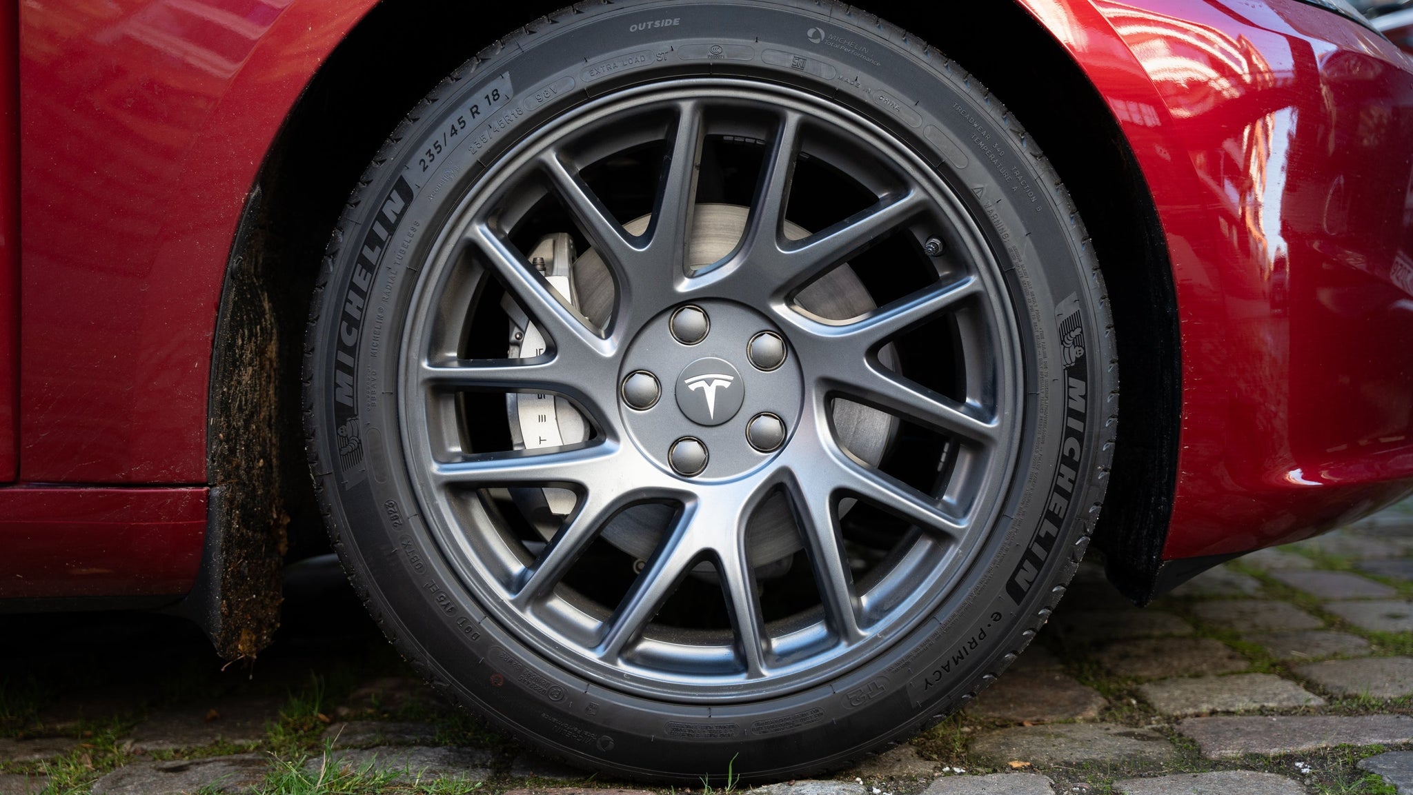 Radnabenabdeckungen mit Logo (4x) für alle Tesla Modelle