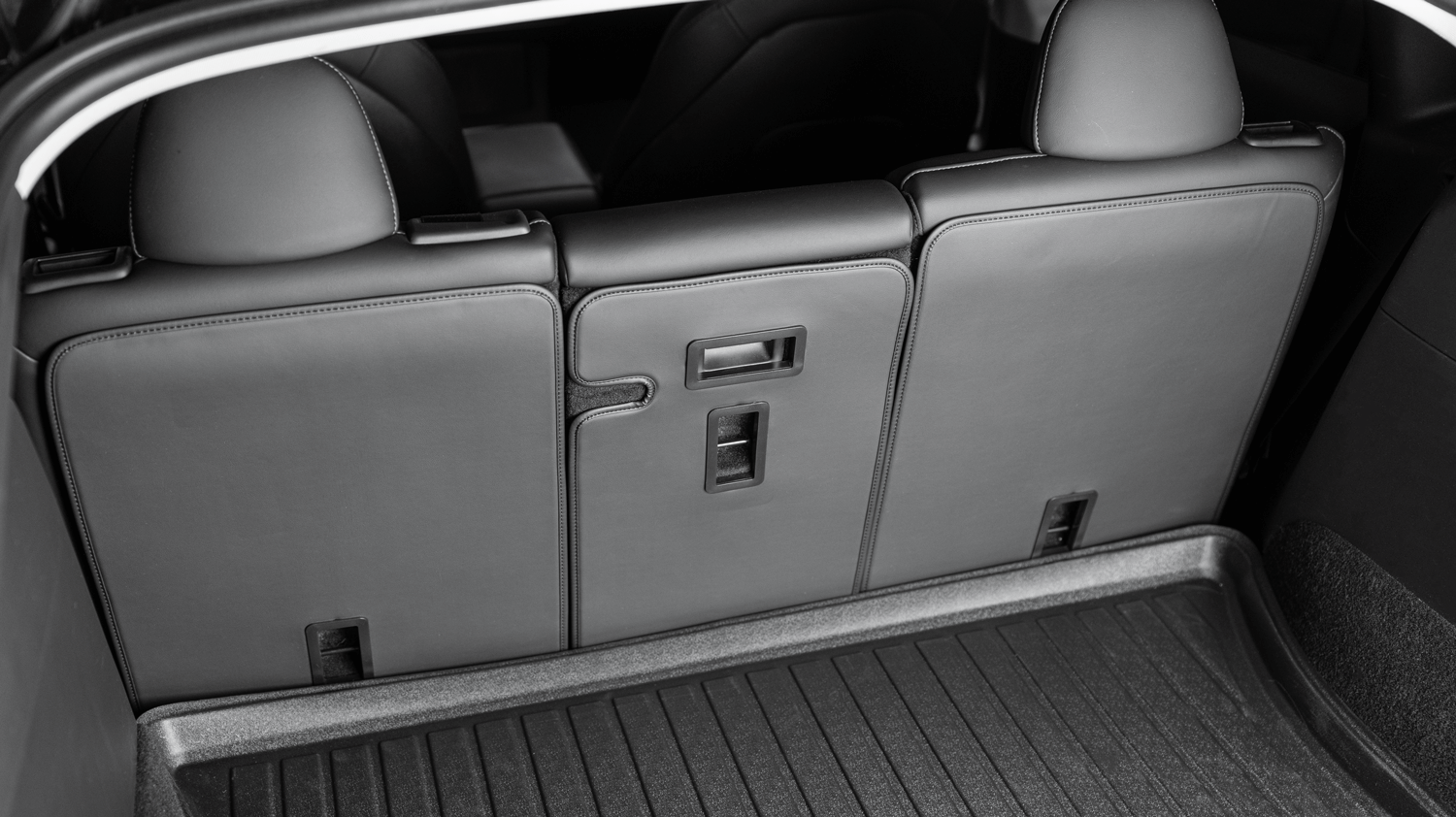 Защитни калъфи за гърба на задните седалки на Tesla Model Y